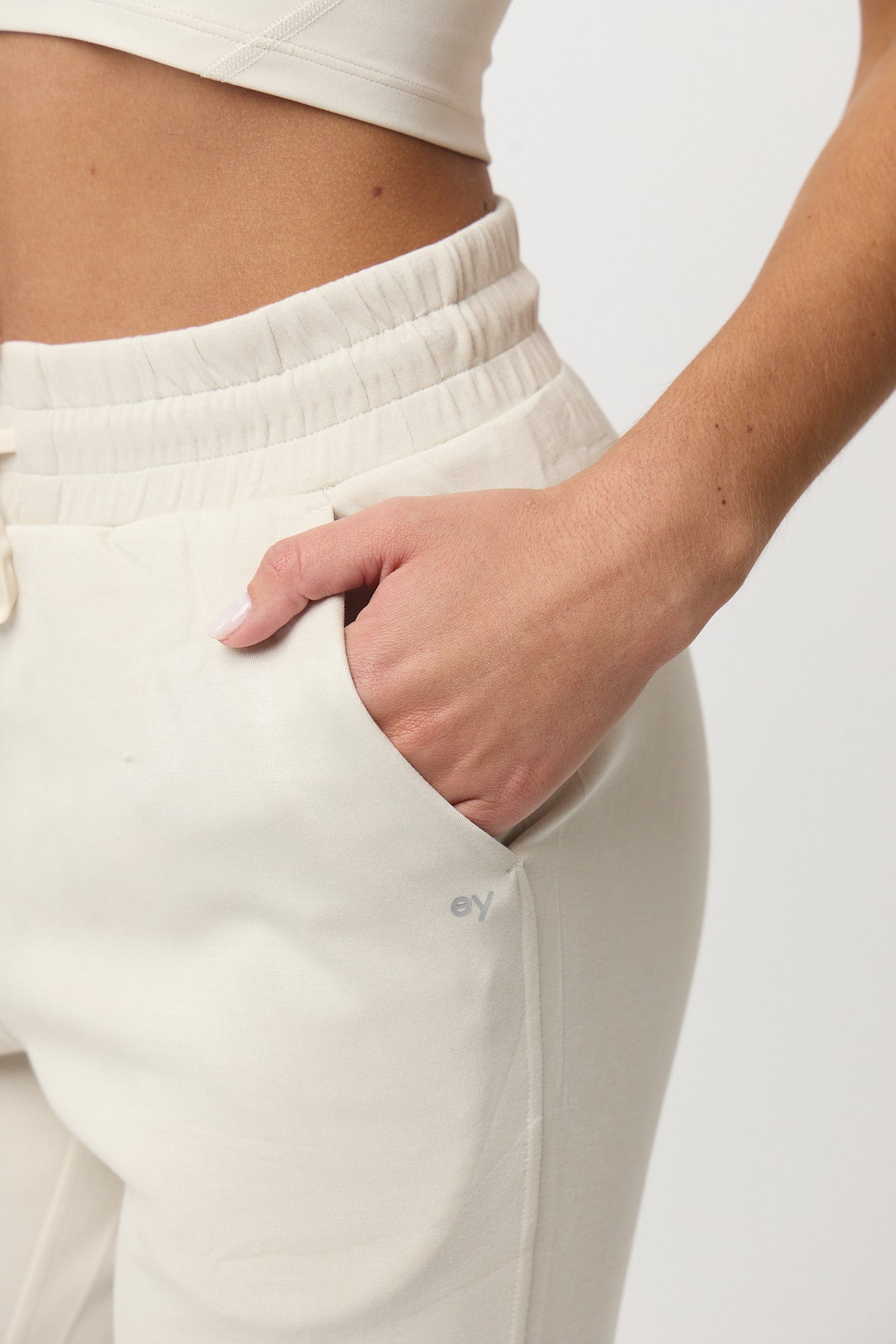 Ease Luxe Pant Albium