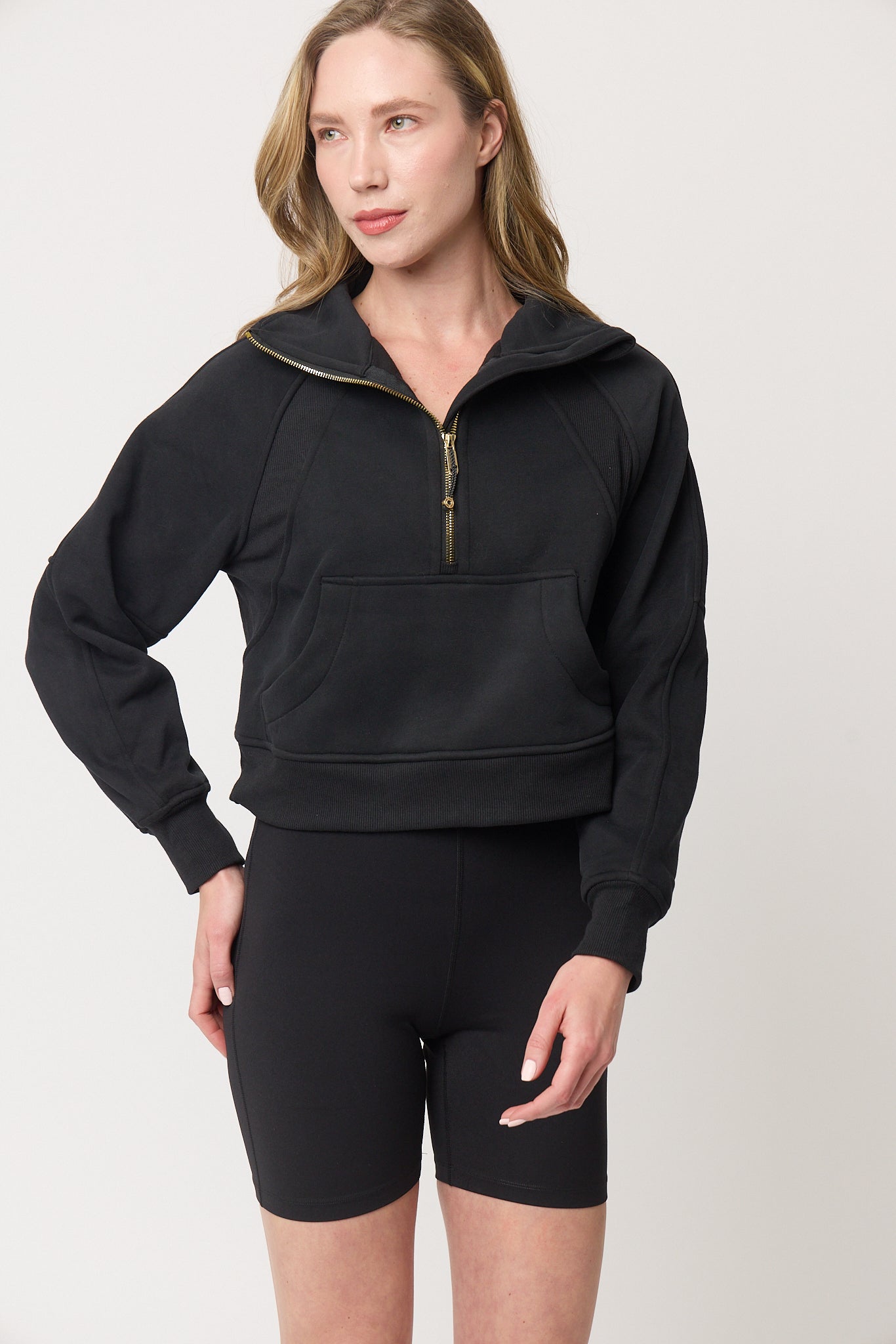 Form Essential Half-Zip Black